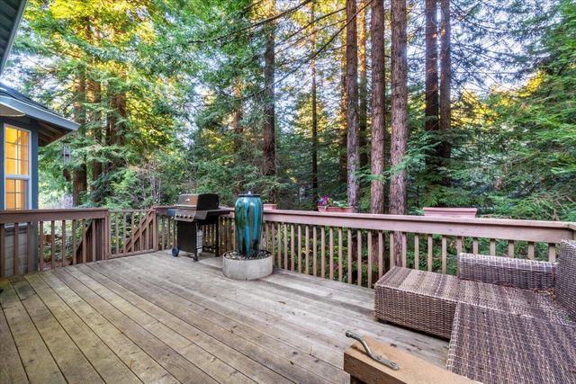 1096 Diamond Drive, Arcata, CA 95521