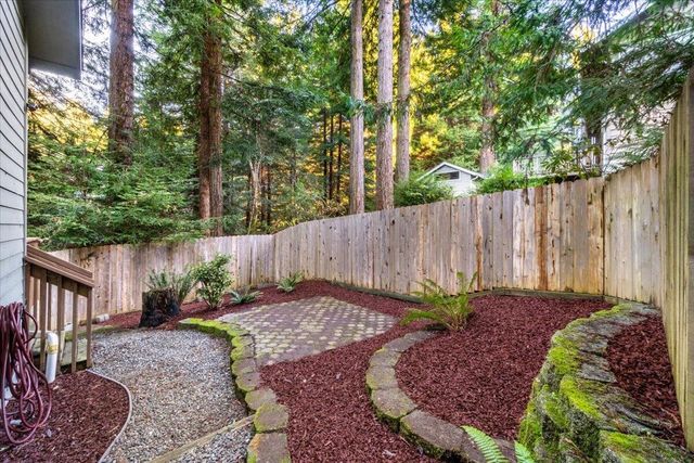 1096 Diamond Drive, Arcata, CA 95521