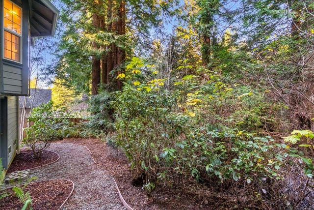 1096 Diamond Drive, Arcata, CA 95521