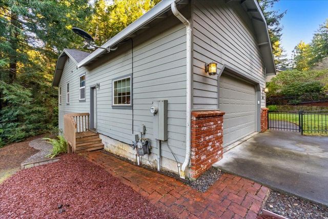 1096 Diamond Drive, Arcata, CA 95521