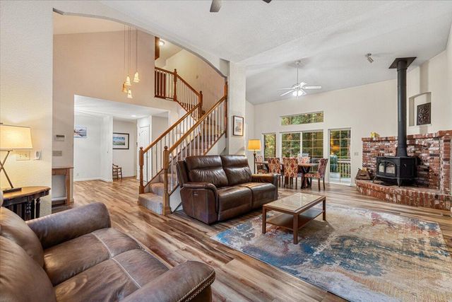 1096 Diamond Drive, Arcata, CA 95521