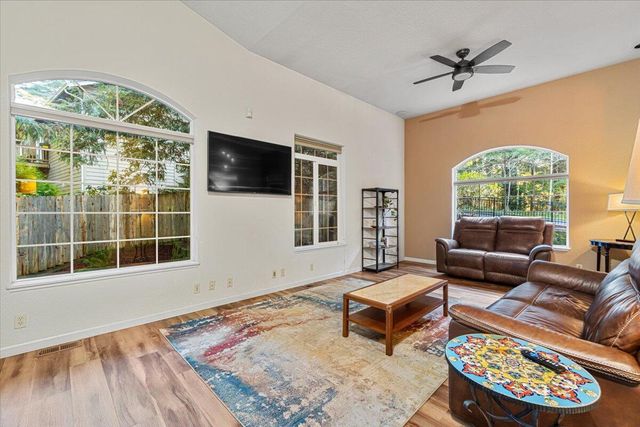 1096 Diamond Drive, Arcata, CA 95521