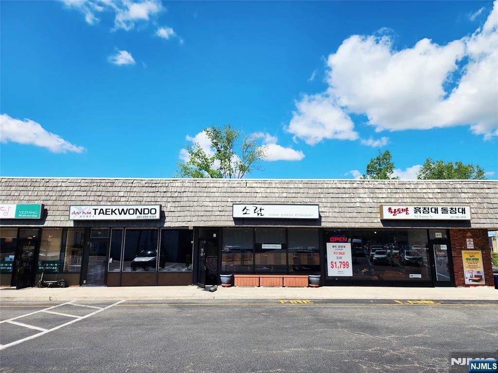 321 Broad Avenue, Ridgefield, NJ 07657