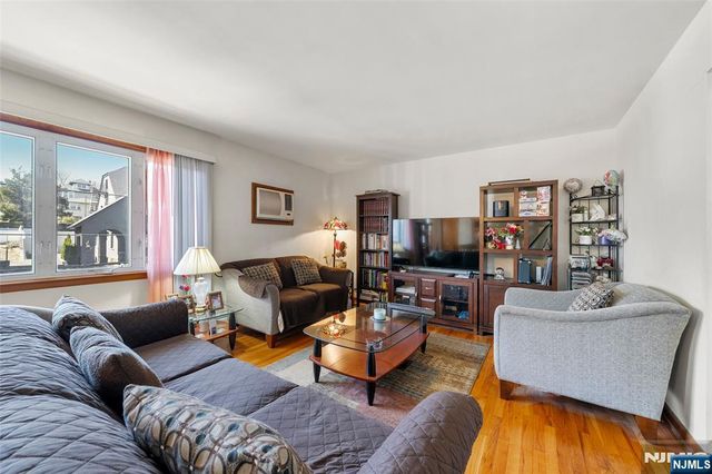 452 Commercial Avenue, Cliffside Park, NJ 07010