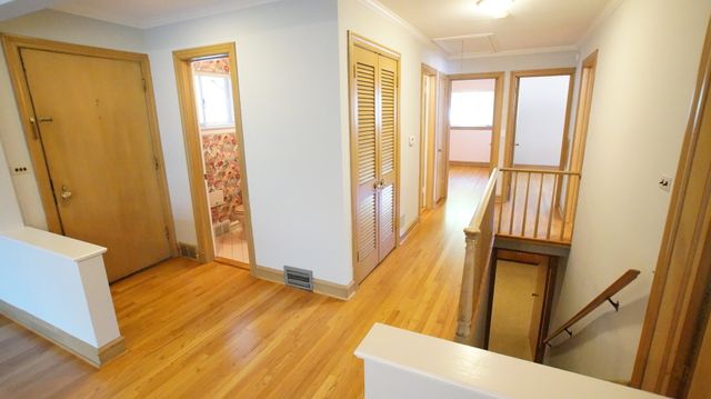 459 HIGHCREST Drive, Wilmette, IL 60091