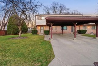 413 Buffalo Trail, Wheeling, IL 60090