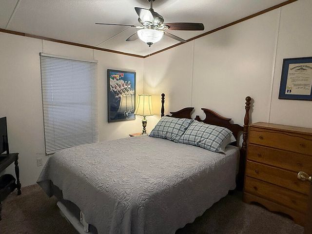 65 S Lake Drive, Burnside, KY 42519