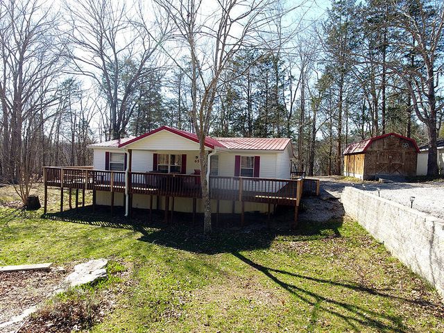 65 S Lake Drive, Burnside, KY 42519