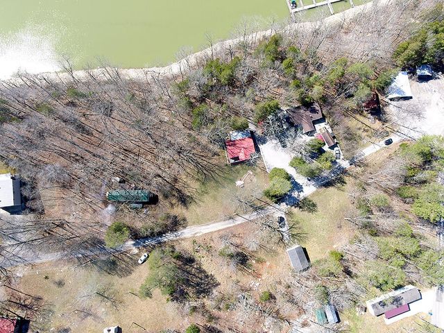65 S Lake Drive, Burnside, KY 42519
