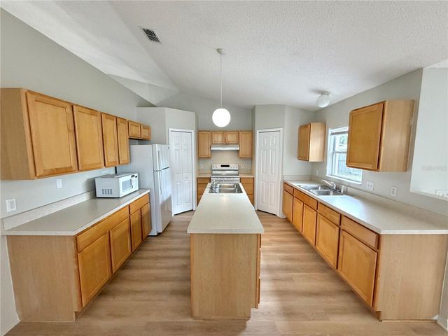 12052 VILLA ROAD, Spring Hill, FL 34609