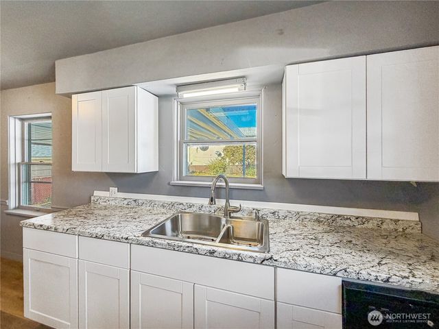 1227 Francis Avenue, Walla Walla, WA 99362