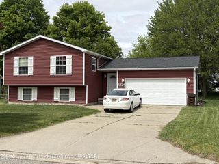 1272 Porter Drive, Charlotte, MI 48813