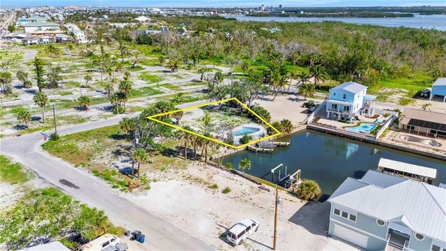 180 Donora BLVD, Fort Myers Beach, FL 33931