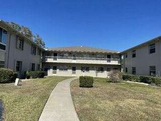 28 Lake Vista Trl Apt 104, Port St Lucie, FL 34952