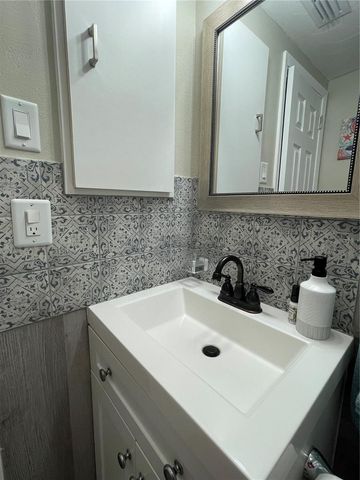 50 EUCLID AVENUE, Englewood, FL 34223