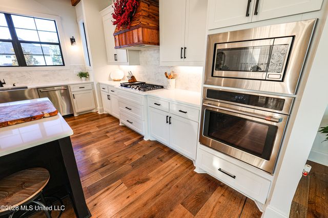 284 Disciple Drive, Brandon, MS 39047