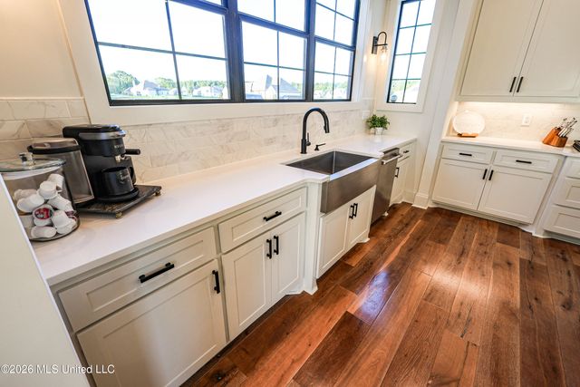 284 Disciple Drive, Brandon, MS 39047