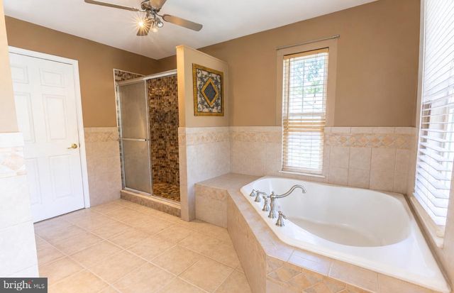 3 MACKENZIE CT, Sewell, NJ 08080