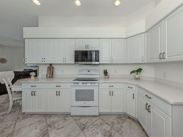 1724 KILRUSS DRIVE, Venice, FL 34292