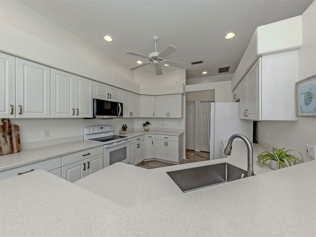 1724 KILRUSS DRIVE, Venice, FL 34292