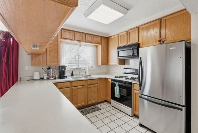 1353 Rio Rancho Boulevard SE APT A, Rio Rancho, NM 87124