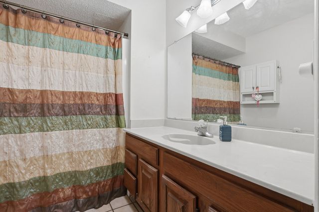 1353 Rio Rancho Boulevard SE APT A, Rio Rancho, NM 87124