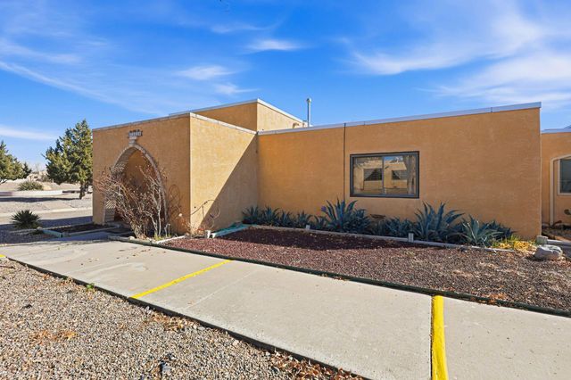 1353 Rio Rancho Boulevard SE APT A, Rio Rancho, NM 87124