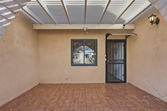 1353 Rio Rancho Boulevard SE APT A, Rio Rancho, NM 87124