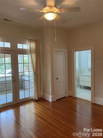 2114 Crescent Avenue, Charlotte, NC 28207