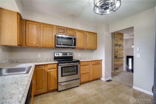 354 Harpwood Drive, Franklin, OH 45005