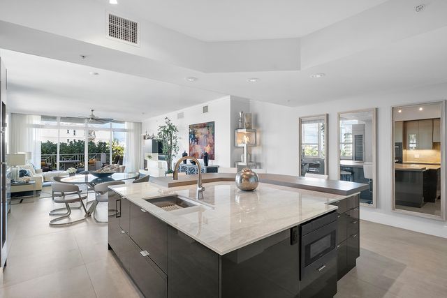 701 SE 21st Avenue 301, Deerfield Beach, FL 33441