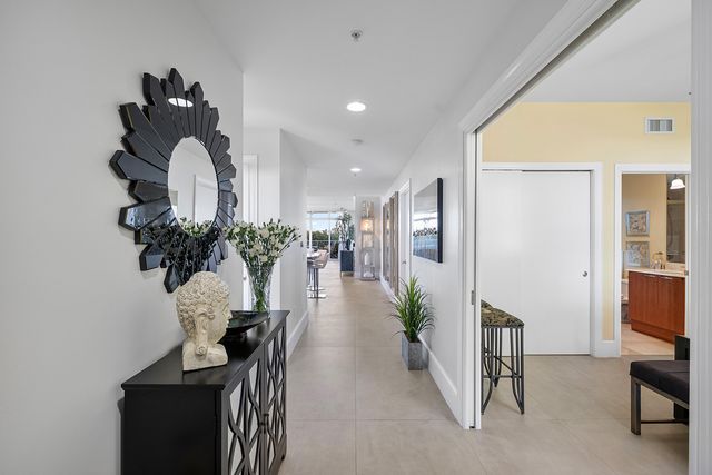 701 SE 21st Avenue 301, Deerfield Beach, FL 33441