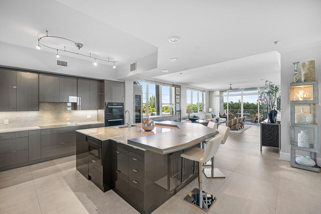 701 SE 21st Avenue 301, Deerfield Beach, FL 33441