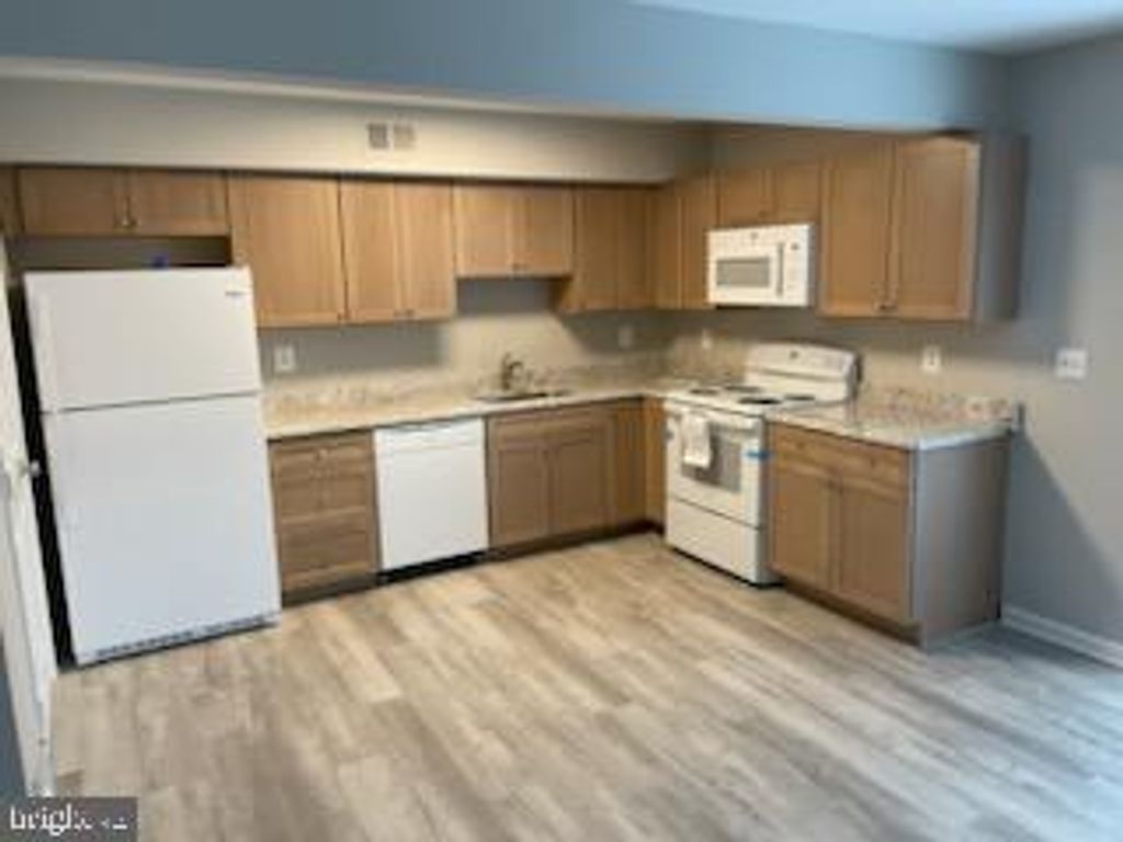 1780-B BELLE DR, Annapolis, MD 21401