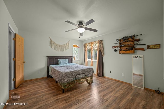 647 N Tara Street, Houston, AK 99694