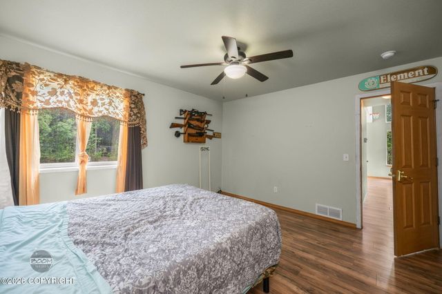 647 N Tara Street, Houston, AK 99694