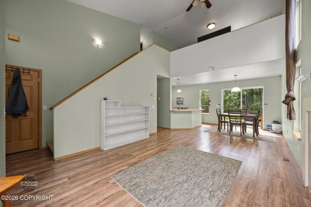 647 N Tara Street, Houston, AK 99694