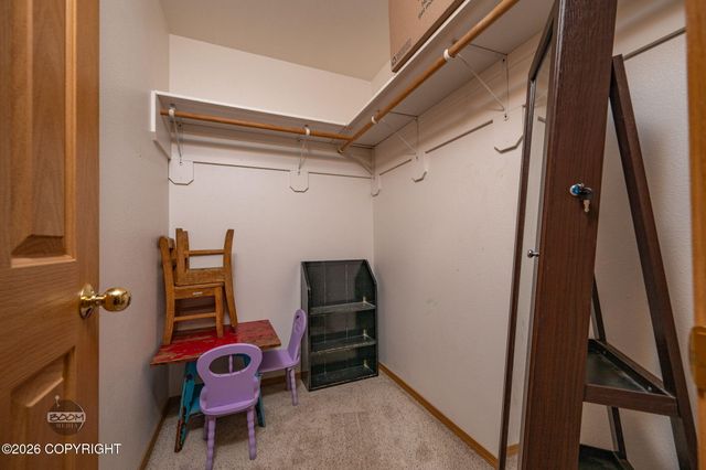647 N Tara Street, Houston, AK 99694