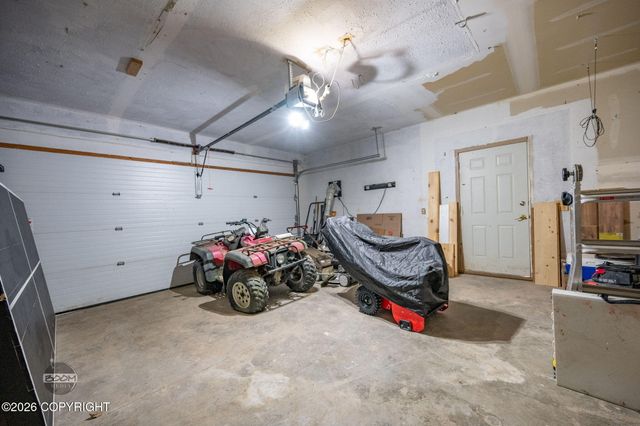 647 N Tara Street, Houston, AK 99694