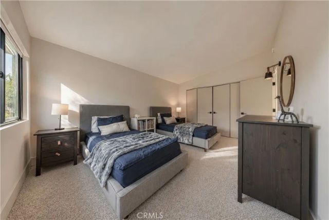 18837 Paseo Nuevo, Tarzana, CA 91356