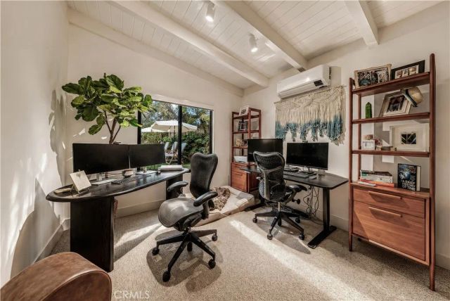 18837 Paseo Nuevo, Tarzana, CA 91356