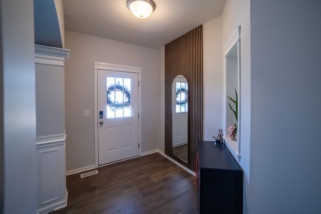 561 S Stone Brook Drive, Romeoville, IL 60446