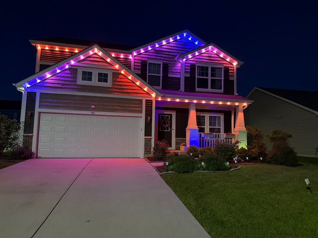 561 S Stone Brook Drive, Romeoville, IL 60446