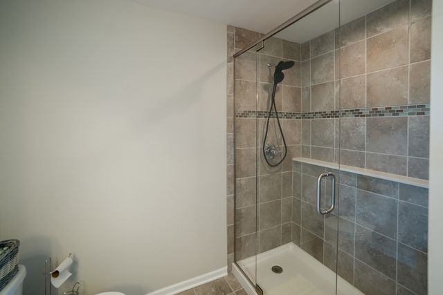 561 S Stone Brook Drive, Romeoville, IL 60446