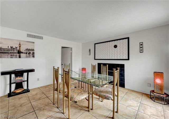 2702 Lovington Drive, Henderson, NV 89074