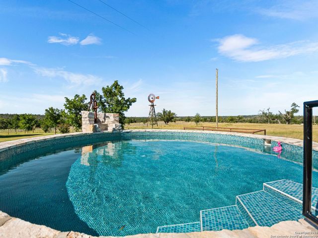 4369 Reeh Weinheimer, Fredericksburg, TX 78624