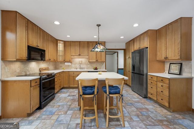 2600 Mack Dobbs Road NW, Kennesaw, GA 30152