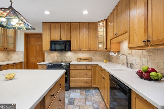 2600 Mack Dobbs Road NW, Kennesaw, GA 30152
