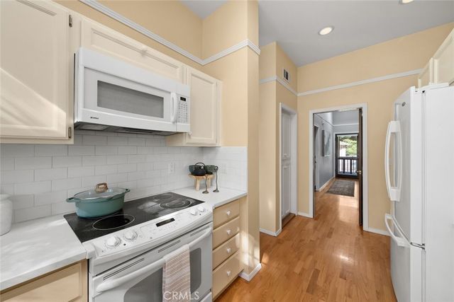 574 Dana B, San Luis Obispo, CA 93401