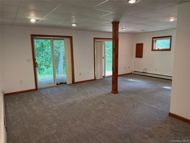 35 Moccasin View Road, Fishkill, NY 12524